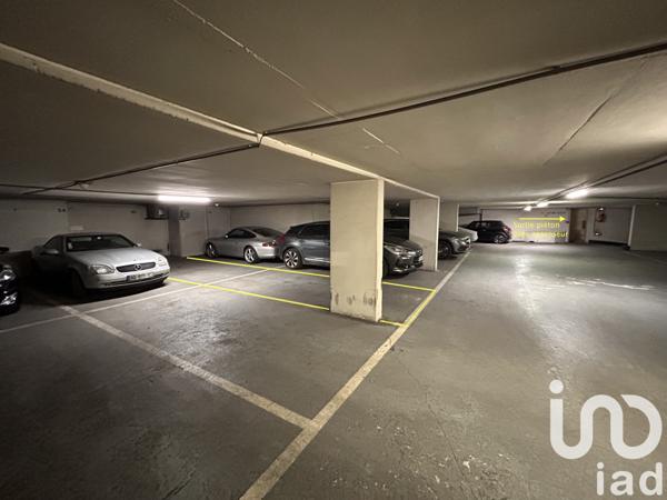 Parking à vendre 23 m² Paris 3