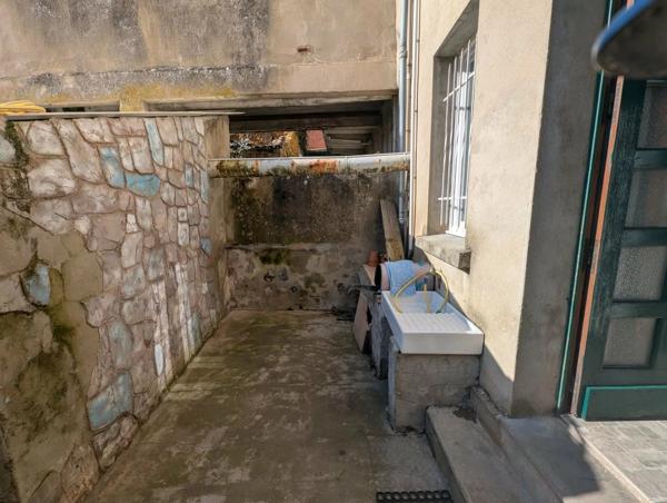 Vente                                                      Maison
                        
                     6 pièces                      116 m2                     à Gourdon
