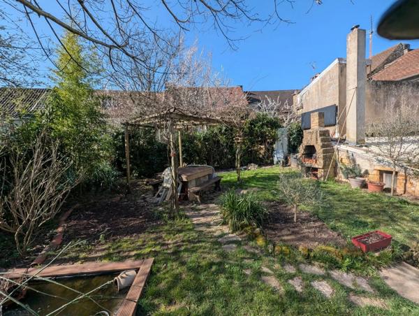 Vente                                                      Maison
                        
                     6 pièces                      116 m2                     à Gourdon
