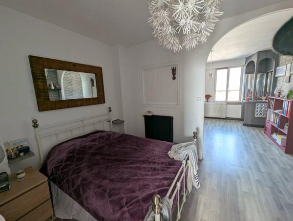 Vente                                                      Maison
                        
                     6 pièces                      116 m2                     à Gourdon
