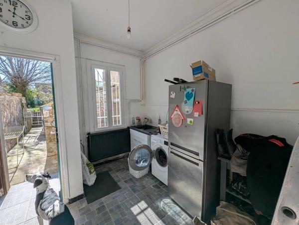 Vente                                                      Maison
                        
                     6 pièces                      116 m2                     à Gourdon