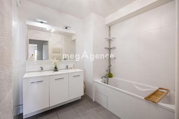 Appartement à SAINT-PRIEST, 69800 - 3 pièces 78m²