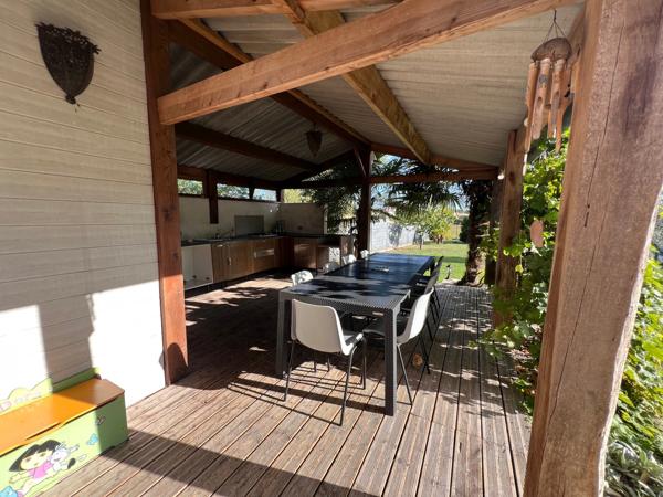 Maison à vendre 7 pièces BRIZAMBOURG (17)