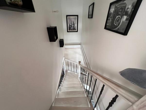 Maison à vendre 7 pièces BRIZAMBOURG (17)