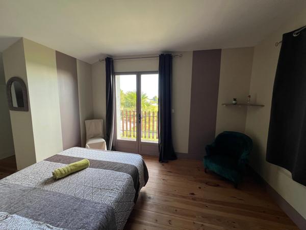 Maison à vendre 7 pièces BRIZAMBOURG (17)