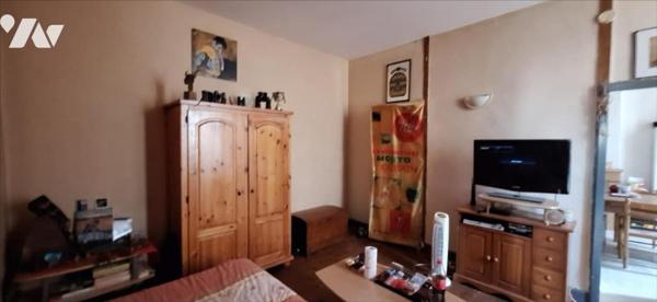 VIC-FEZENSAC, immeuble de rapport en centre ville