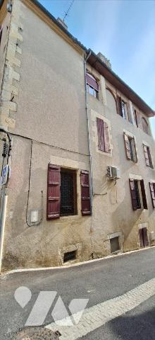 VIC-FEZENSAC, immeuble de rapport en centre ville