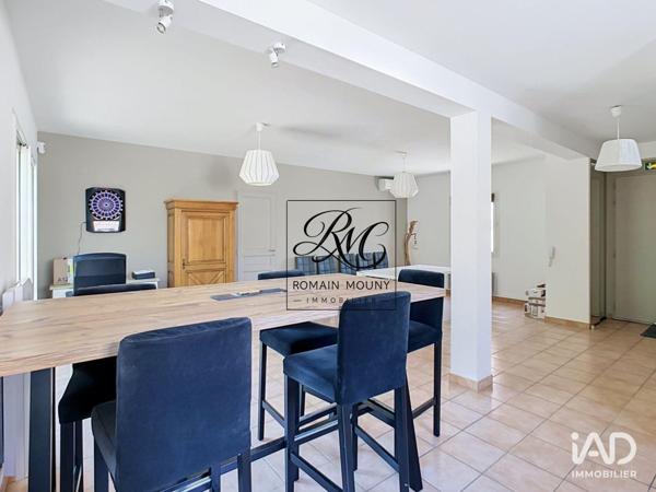 Location local d’activité 147 m² Saint-Cannat