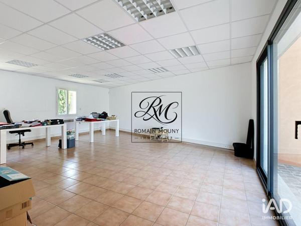 Location local d’activité 147 m² Saint-Cannat