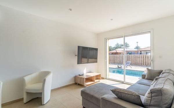 Maison à vendre    5 pièces •  Mimizan