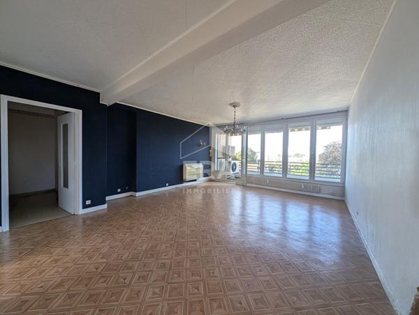 Appartement T3 Ronchin 105 m², 2 chambres, balcon, garage + caves