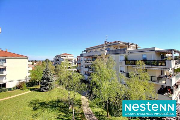 Appartement T2 Dernier étage, calme, piscine, garage, cave 69330 Meyzieu