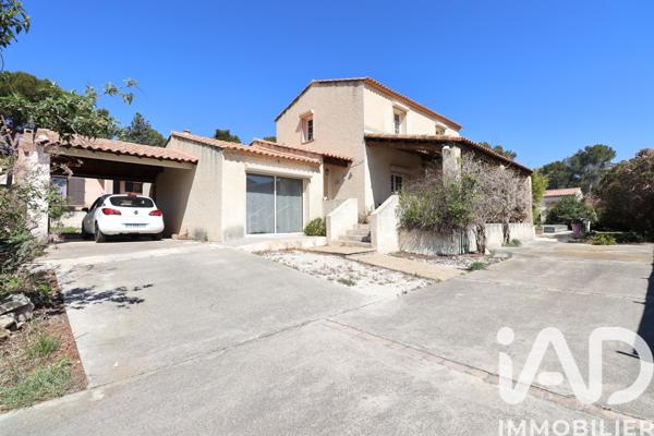 Maison à vendre 6 pièces 146 m² Rognac