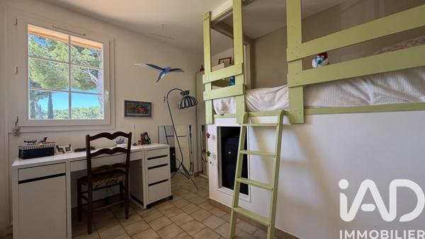 Maison à vendre 6 pièces 146 m² Rognac