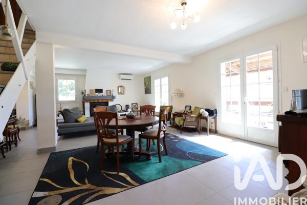 Maison à vendre 6 pièces 146 m² Rognac