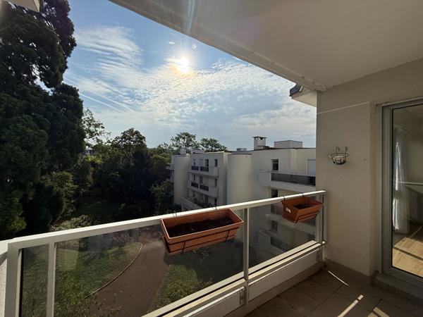 Appartement Nogent Sur Marne 2 pièces 44.64 m2- double parking