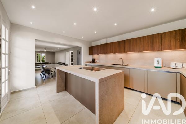 Maison à vendre 6 pièces 207 m² Saint-Pierre