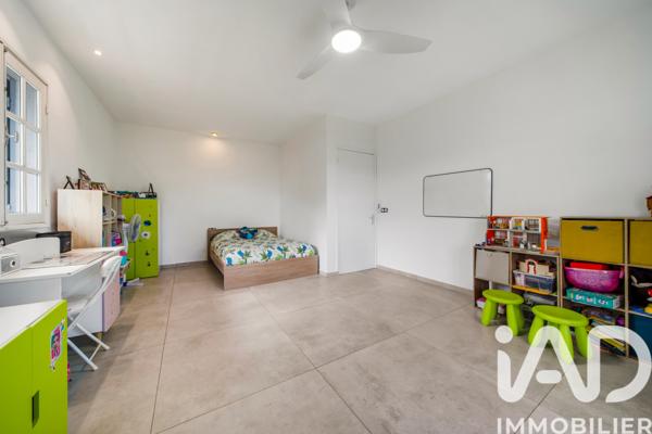 Maison à vendre 6 pièces 207 m² Saint-Pierre