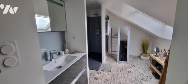 LA GUERCHE DE BGNE - Centre ville - Maison avec garage et terrain