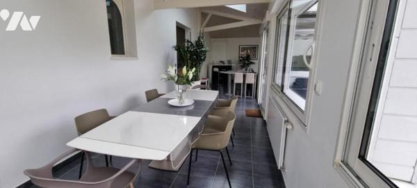 LA GUERCHE DE BGNE - Centre ville - Maison avec garage et terrain