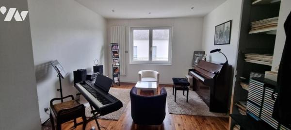 LA GUERCHE DE BGNE - Centre ville - Maison avec garage et terrain