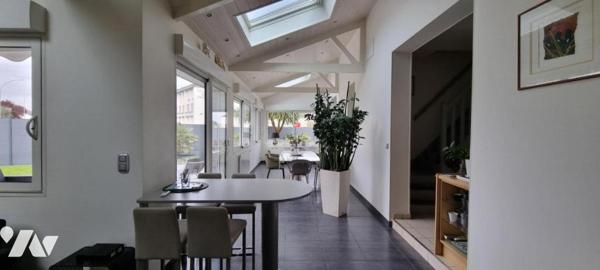 LA GUERCHE DE BGNE - Centre ville - Maison avec garage et terrain