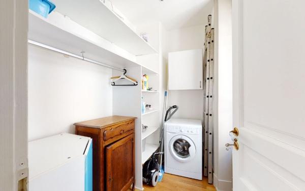 Appartement à louer    3 pièces • 67,94 m2 Lyon 1