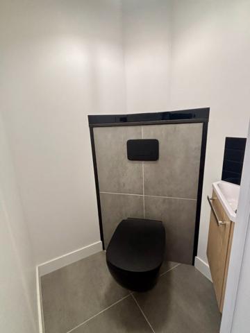 Maison
         5 pièces
        - 100 m² 539 000 € *