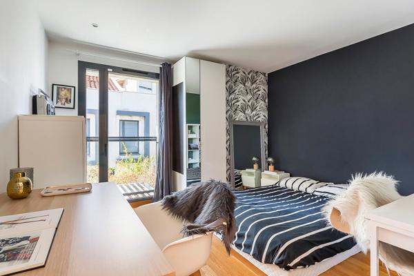 Triplex contemporain comme une maison sur le plateau de St Rambert