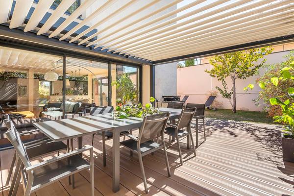 Triplex contemporain comme une maison sur le plateau de St Rambert