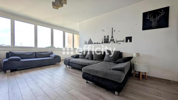 Appartement
         5 pièces
        - 101 m² Exclusivité 294 000 € *