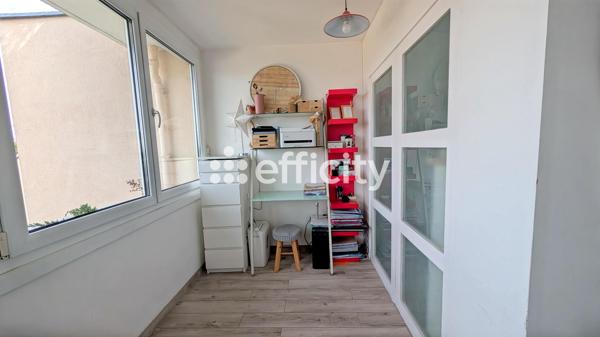 Appartement
         5 pièces
        - 101 m² Exclusivité 294 000 € *