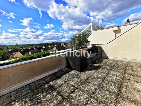 Appartement
         5 pièces
        - 101 m² Exclusivité 294 000 € *