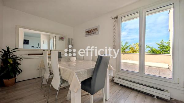Appartement
         5 pièces
        - 101 m² Exclusivité 294 000 € *