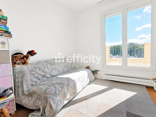 Appartement
         5 pièces
        - 101 m² Exclusivité 294 000 € *
