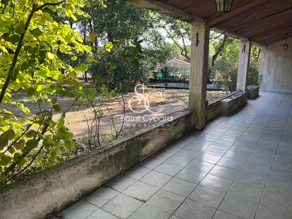 Maison spacieuse à vendre à Puymoyen – 4 chambres et grand jardin !