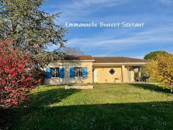Maison contemporaine de plain-pied avec piscine, grande dépendance double-garage, dépendance aménageable en studio, terrasse couverte et terrain clos de 2885 m2