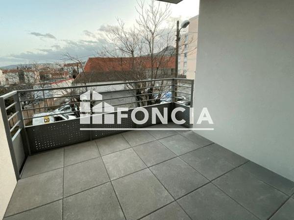 Location Appartement 3 pièces 67.6 m² - 96 AVENUE JOSEPH CLAUSSAT Chamalieres 63400