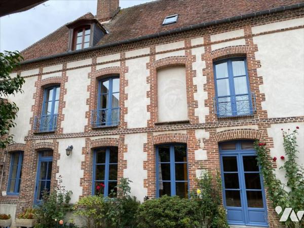 L'AIGLE hyper centre - Maison avec cour et garage