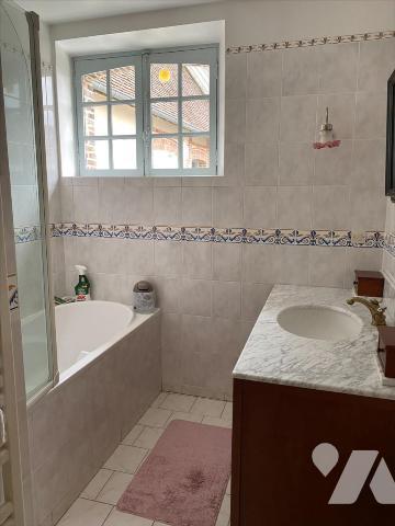 L'AIGLE hyper centre - Maison avec cour et garage