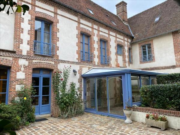 L'AIGLE hyper centre - Maison avec cour et garage