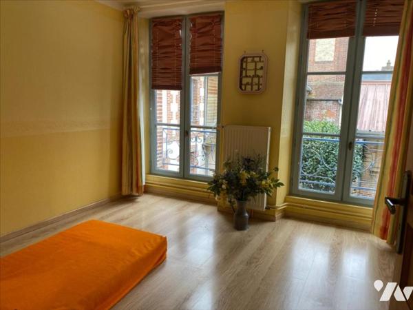 L'AIGLE hyper centre - Maison avec cour et garage