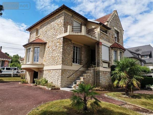 Maison à vendre à Bagnoles-de-l'Orne-Normandie dans l'Orne (61140), ref : 61030-1319