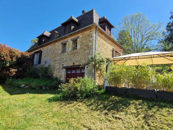 Gîtes chambres d'hôtes - Le bugue Propriété de charme – 3 maisons sur 2 ha, sans vis-à-vis, piscine, gîtes prêts à exploiter