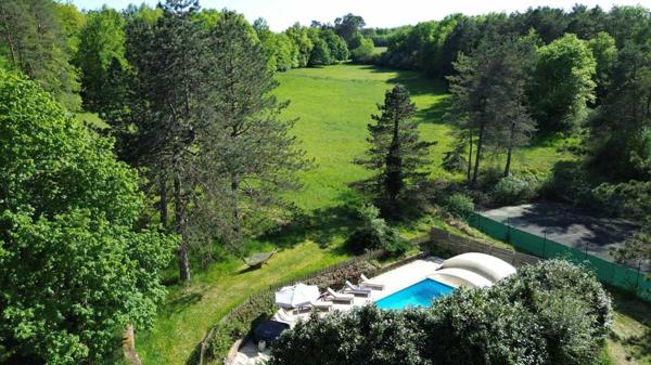 Gîtes chambres d'hôtes - Le bugue Propriété de charme – 3 maisons sur 2 ha, sans vis-à-vis, piscine, gîtes prêts à exploiter