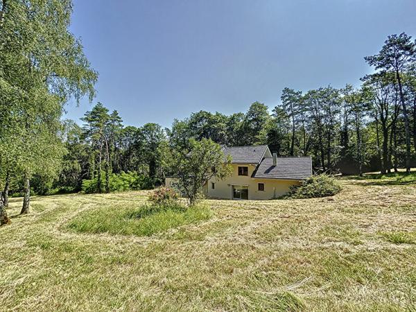AGREABLE PROPRIETE SUR 10 HECTARES 95 ARES Commercy AGREABLE PROPRIETE SUR 10 HECTARES 95 ARES Commercy