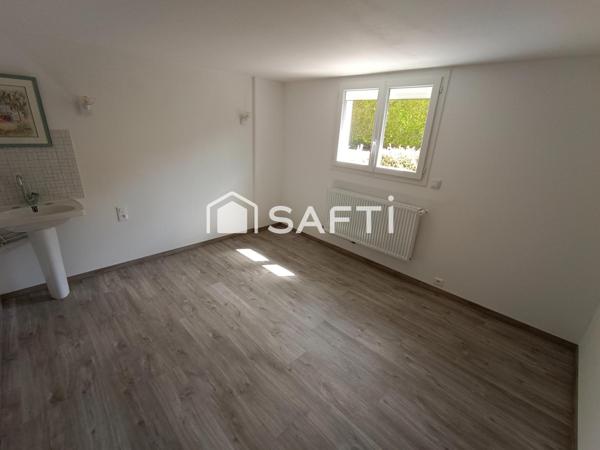 Safti-Benjamin Marcouiller vous propose : Maison 8 pièces.