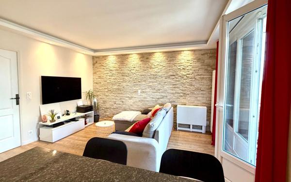 Appartement à louer    2 pièces • 43 m2 Champigny-sur-Marne