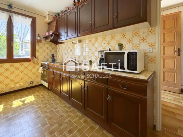 Maison avec véranda indépendante, pour une profession libérale !