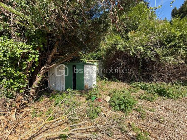Terrain de 690 m²